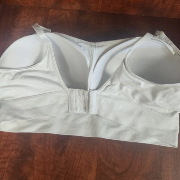 Warners Women Bra 2XL White All You Need T Shirt Wireless Strap - Picture 2 of 3